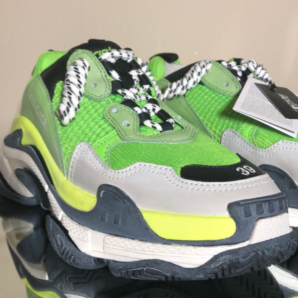 BALENCIAGA TRIPLE S LIME GREEN SNEAKERS